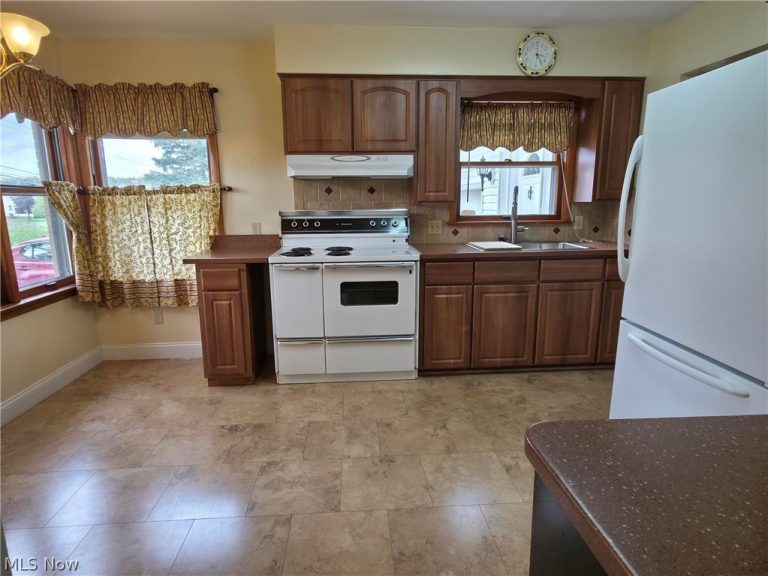 1478 Lockwood Road, Barberton, OH - Photo 8