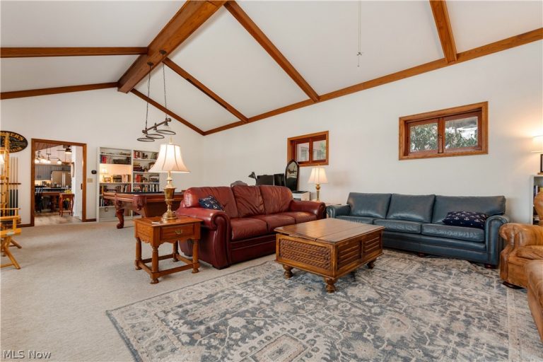 9707 Lakewood Drive, Mineral City, OH - Photo 4