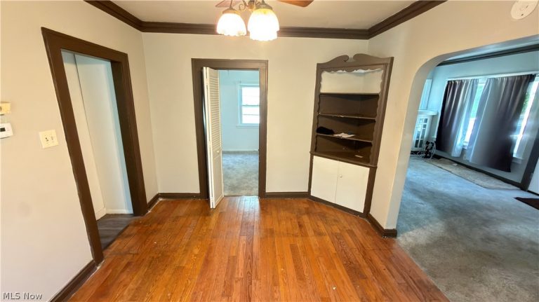 4630 86th Street, Garfield Heights, OH - Photo 6