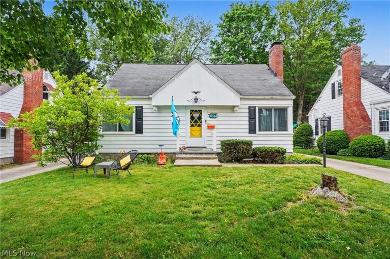 2044 26th Street, Cuyahoga Falls, OH, 44223