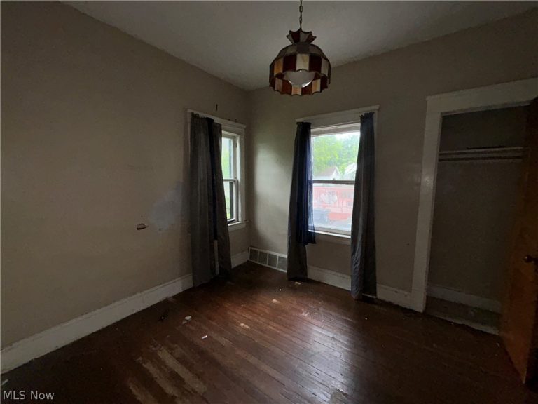 3885 20th Street, Cleveland, OH - Photo 5