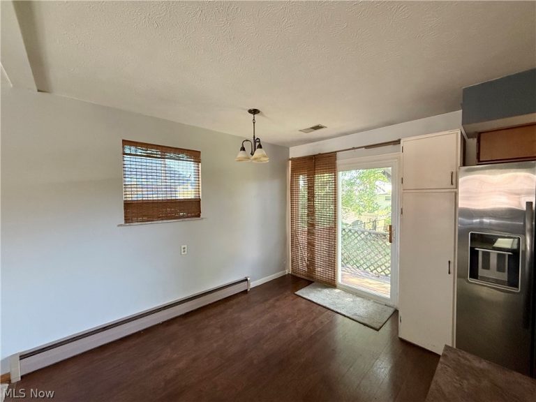 106 36th Street, Vienna, WV - Photo 8
