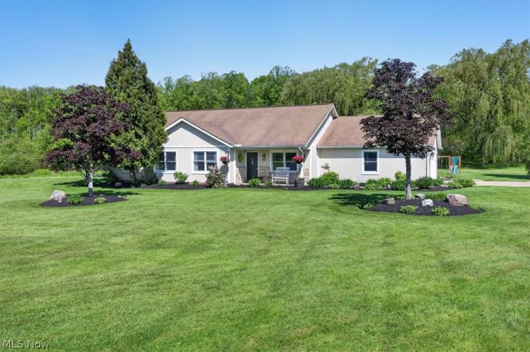 10650 Holi Dale Drive, Chardon, OH - Photo 3