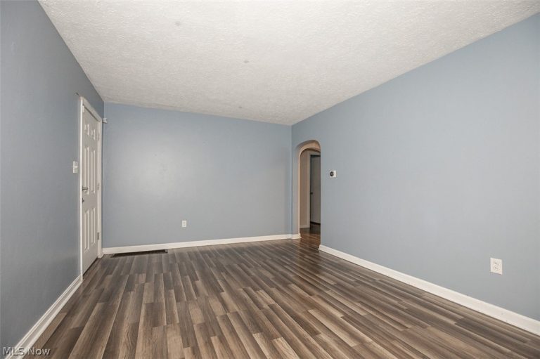 1258 Crestview Avenue, Akron, OH - Photo 4