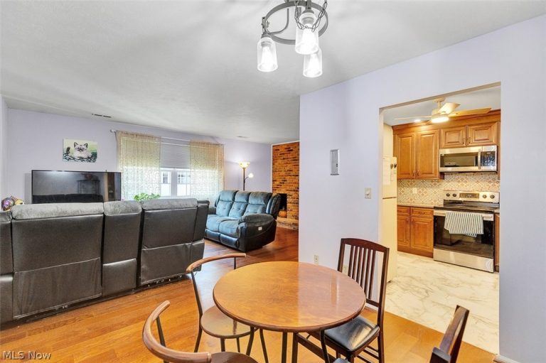 2854 Pease Drive #203S, Rocky River, OH - Photo 8