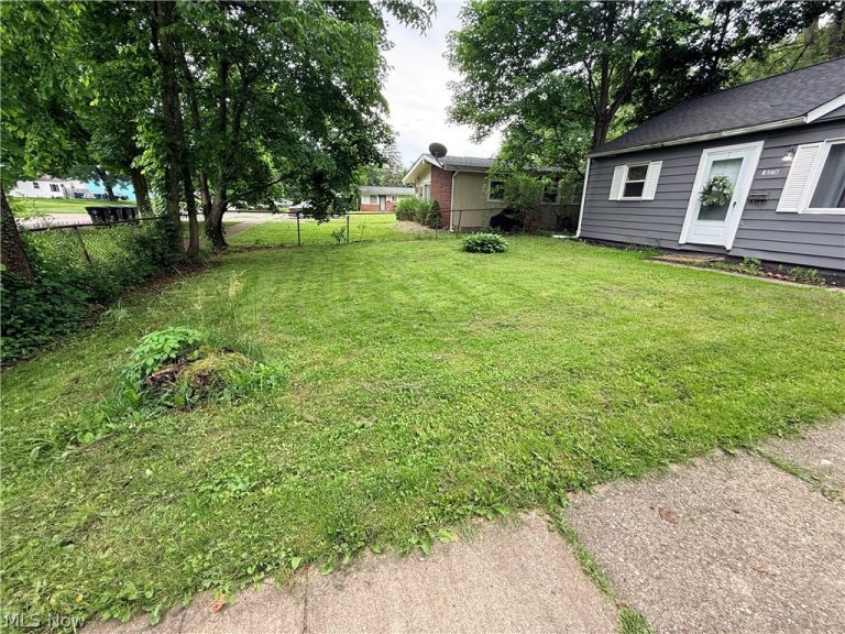 1276 Frederick Boulevard, Akron, OH - Photo 4