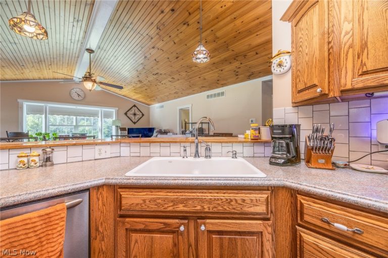3590 Stanleyville Road, Whipple, OH - Photo 8