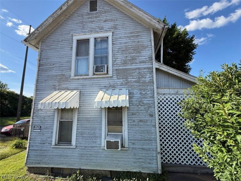 104 Chestnut Street, Coshocton, OH - Photo 4