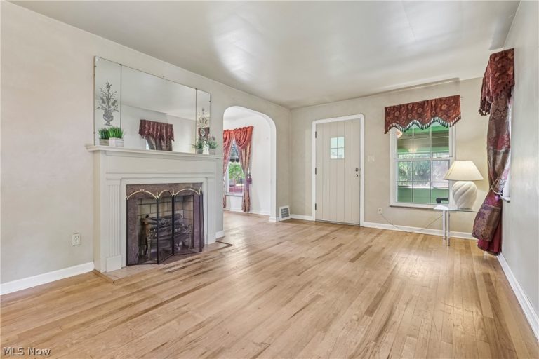 6595 York Road, Parma Heights, OH - Photo 5