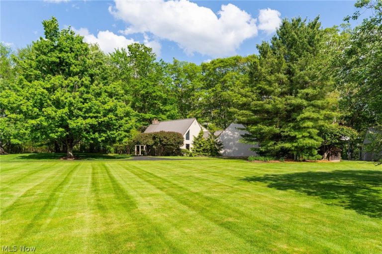 2941 Howland Wilson Road, Warren, OH - Photo 8