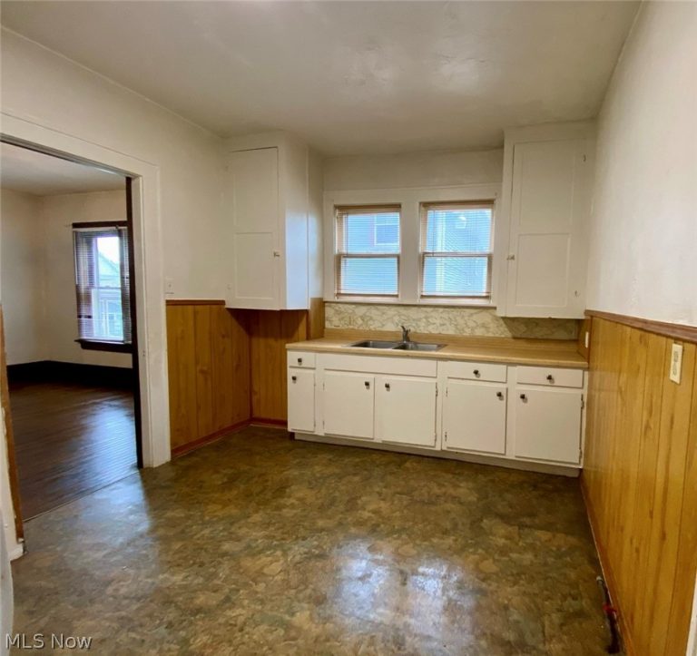 400 Cloverdale Avenue #DOWN, Akron, OH - Photo 5