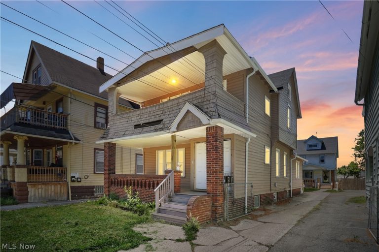 3122 30th Street, Cleveland, OH - Photo 2
