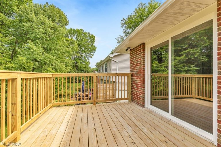 2429 Thurmont Road, Akron, OH - Photo 5