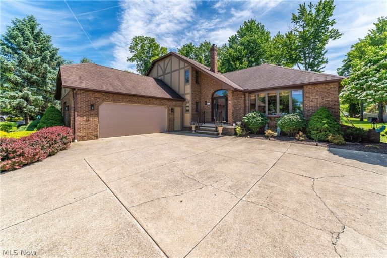 6276 Coldstream, Highland Heights, OH - Photo 3