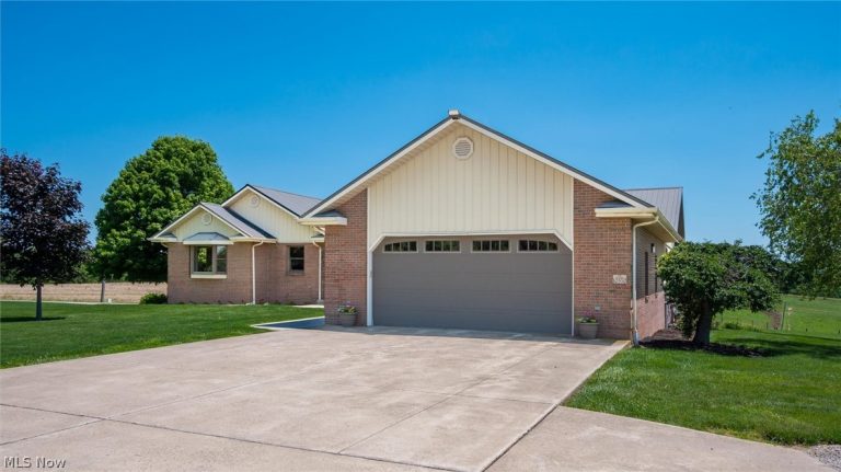 10550 Amish Ridge Road, Mount Perry, OH - Photo 3