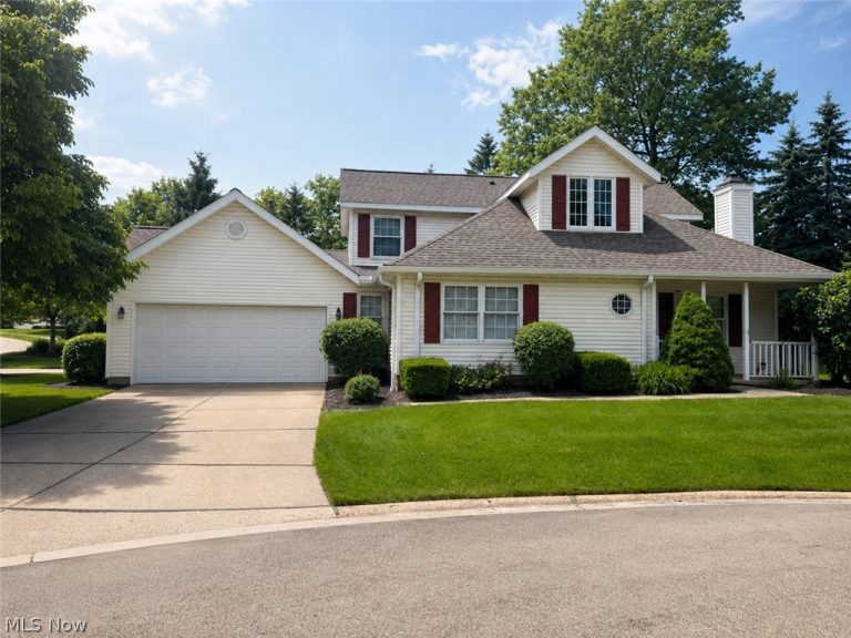240 Steeplechase, Wickliffe, OH, 44092