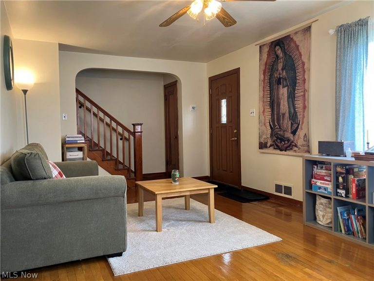 1251 Glencairn Road, Weirton, WV - Photo 4