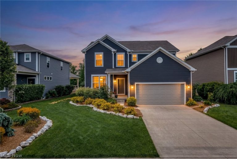 183 Nottingham Way, Wadsworth, OH, 44281