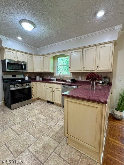 7068 Woodell Avenue, Canton, OH - Photo 4