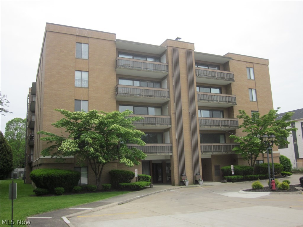 22555 Center Ridge Road #201, Rocky River, OH