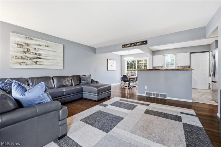 1209 Galaxy Drive, Cleveland, OH - Photo 6