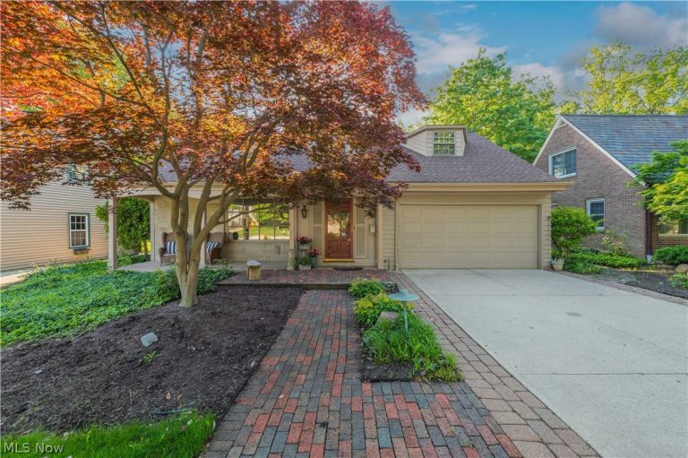 377 Lake Park Drive, Bay Village, OH, 44140