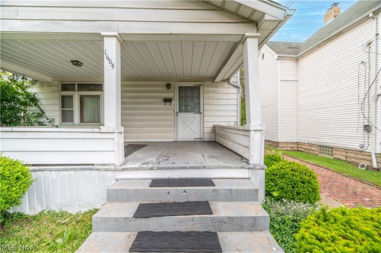 1604 First Street, Youngstown, OH - Photo 3