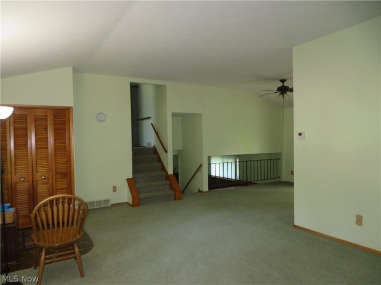 34042 Luanne Drive, North Ridgeville, OH - Photo 6