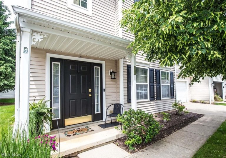 2611 Canvasback Circle, Akron, OH - Photo 2