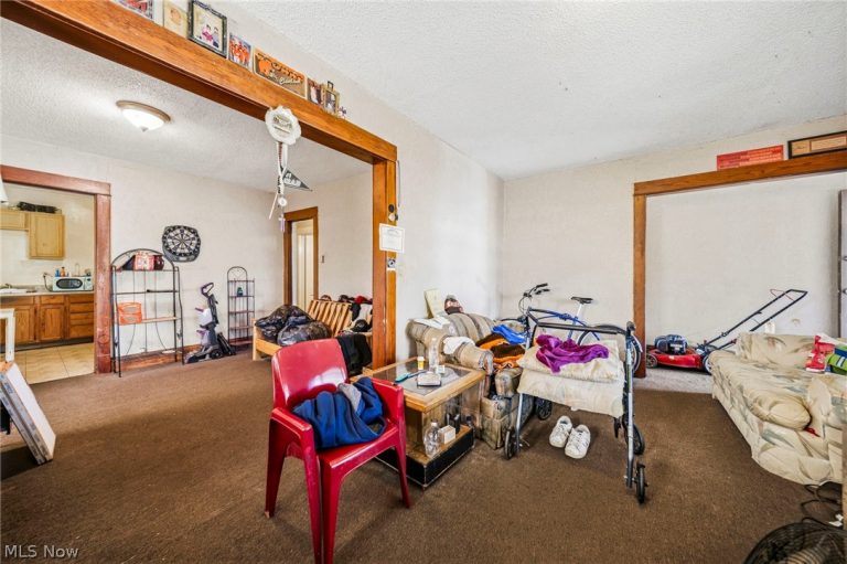 3123 94th Street, Cleveland, OH - Photo 5