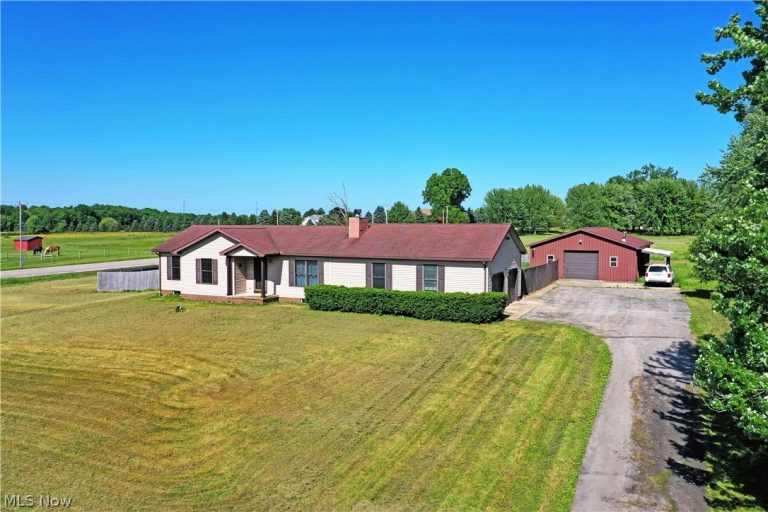 6525 Duck Creek Road, Berlin Center, OH - Photo 3
