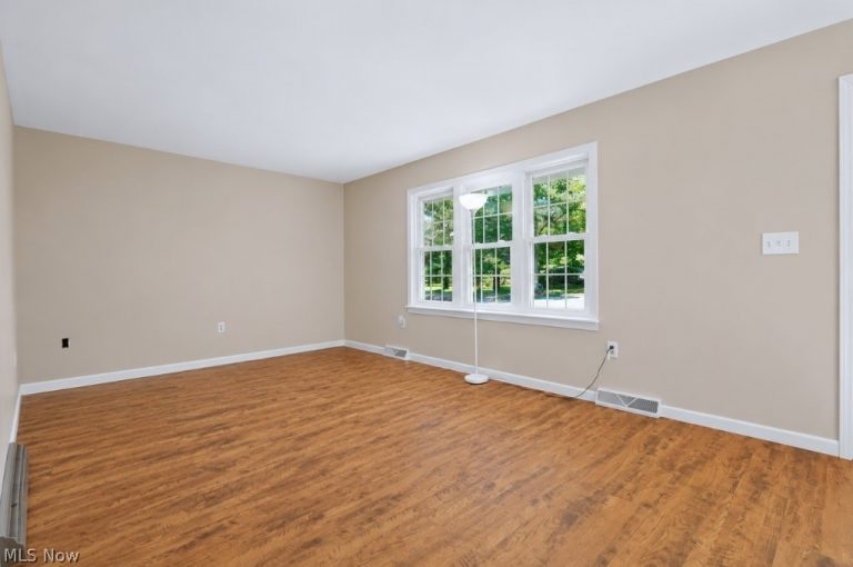 7840 Sumner Road, Thompson, OH - Photo 5