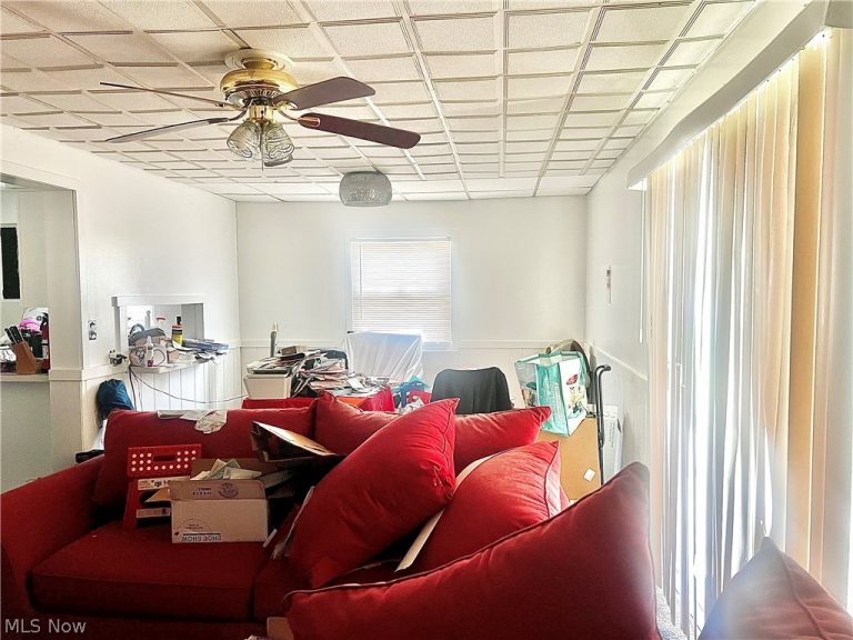 28956 Weber Avenue, Wickliffe, OH - Photo 5