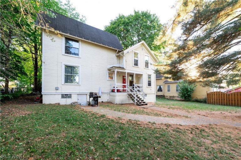 242 Highland Avenue, Ravenna, OH - Photo 8
