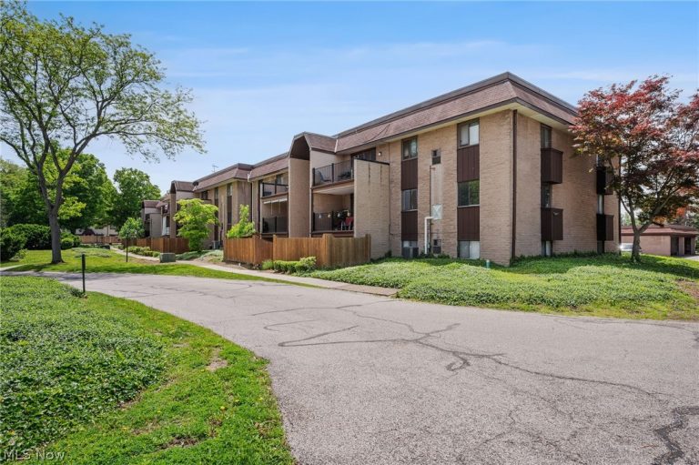 9956 Johnnycake Ridge Road #N7, Concord Twp, OH, 44077