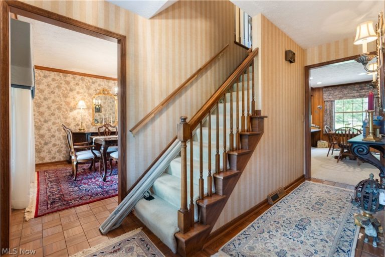 5233 Limerick Avenue, North Canton, OH - Photo 2