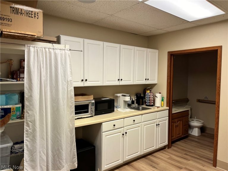 2056 Portage Road #6, Wooster, OH - Photo 4