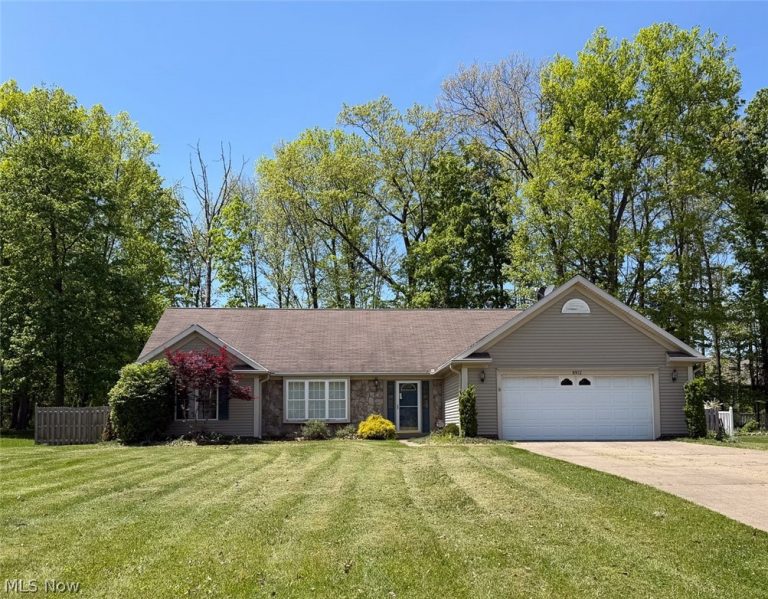 8912 Isabelle Lane, Macedonia, OH, 44056
