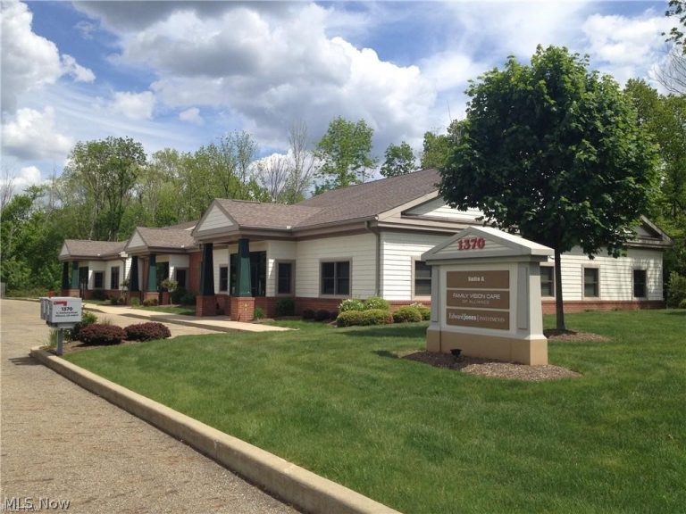 1370 Sawburg Avenue, Alliance, OH, 44601
