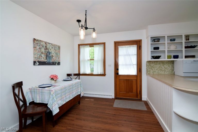 906 Davis Avenue, Cuyahoga Falls, OH - Photo 6