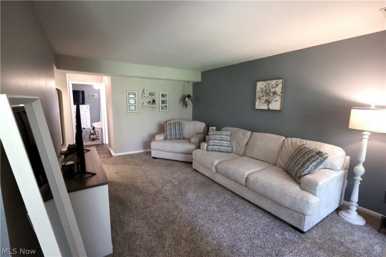 1115 Canyon View Road #403, Sagamore Hills, OH - Photo 4