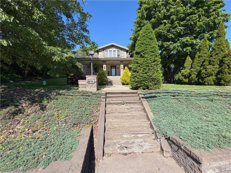 2029 Saint Clair Avenue, East Liverpool, OH - Photo 2