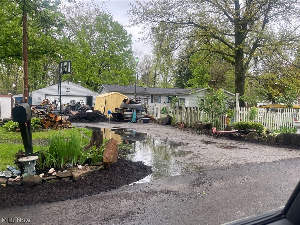 6820 Avon Street, Newton Falls, OH