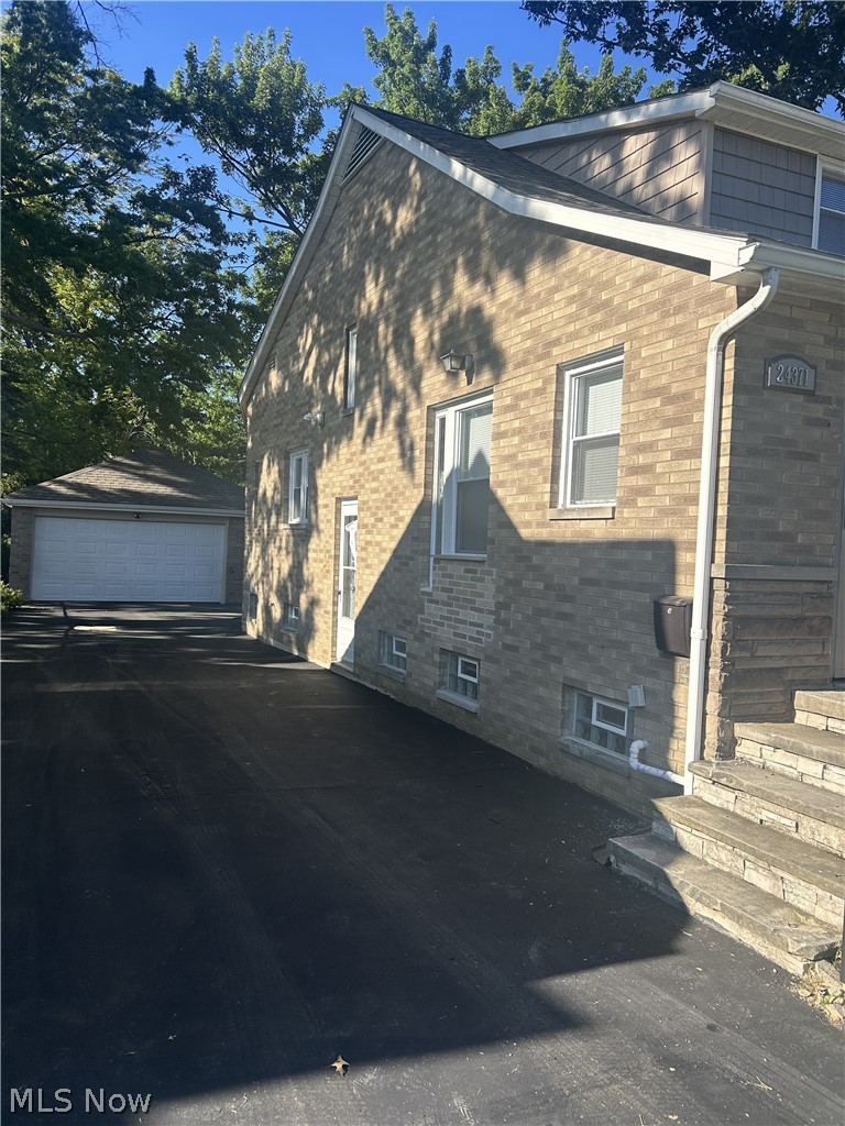 24371 Hartland Drive, Euclid, OH - Photo 3