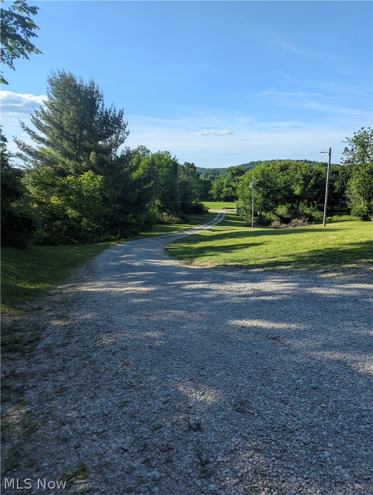 17960 Raven Road, Salesville, OH - Photo 6