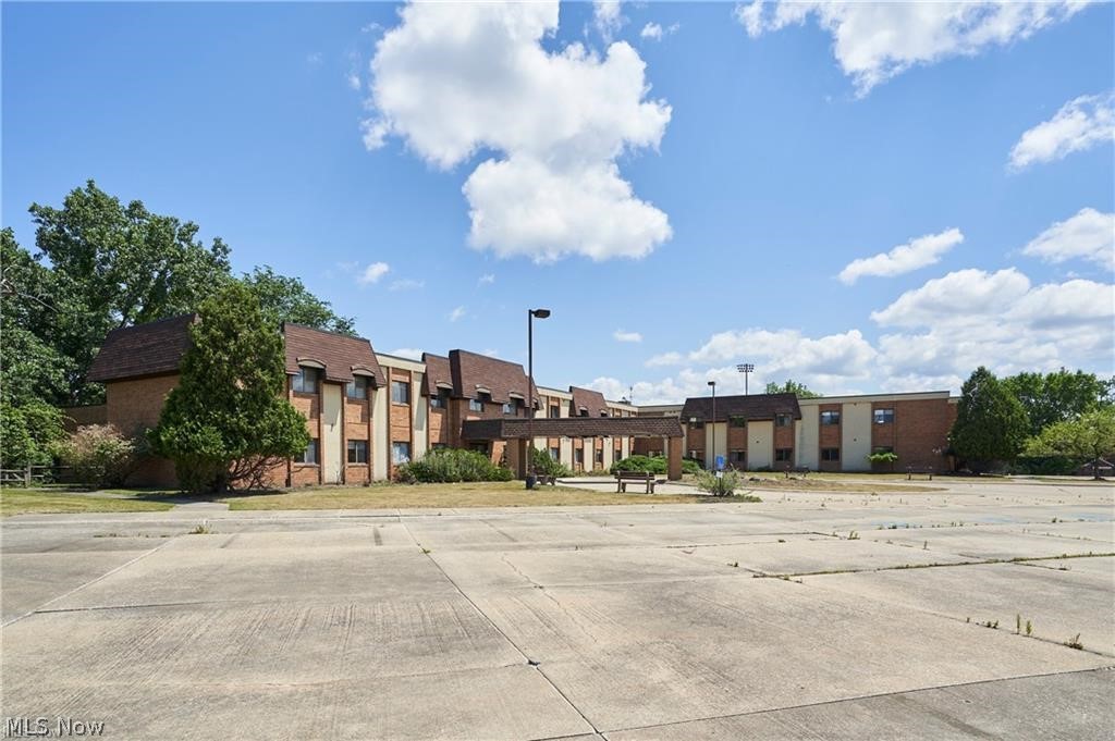 16231 Broadway Avenue, Maple Heights, OH