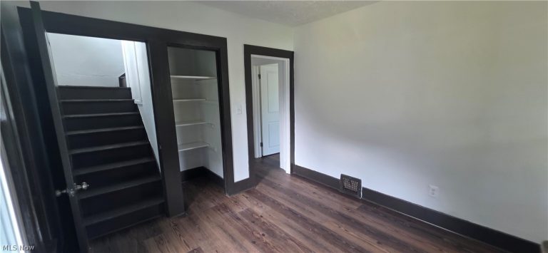 804 Work Drive, Akron, OH - Photo 6