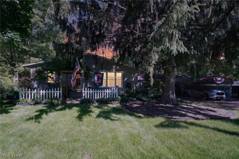 33062 Chestnut Ridge Road, North Ridgeville, OH - Photo 2
