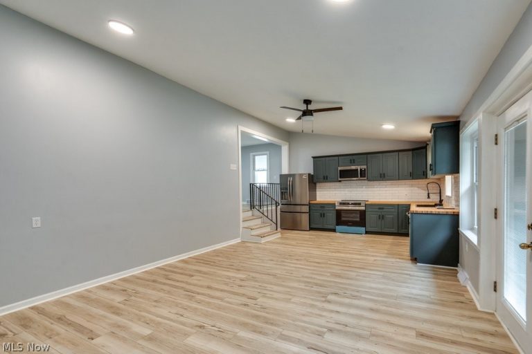 727 Franklin Road, Massillon, OH - Photo 6