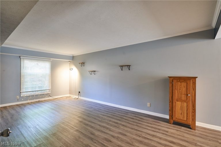 51 Nottoway Court, Akron, OH - Photo 4